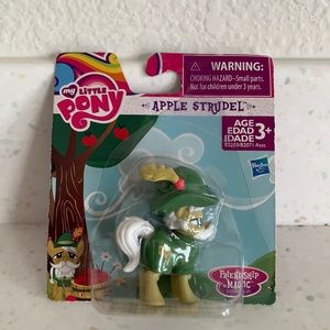 COPY - Hasbro My Little Pony Apple Strudel Mini Figurine